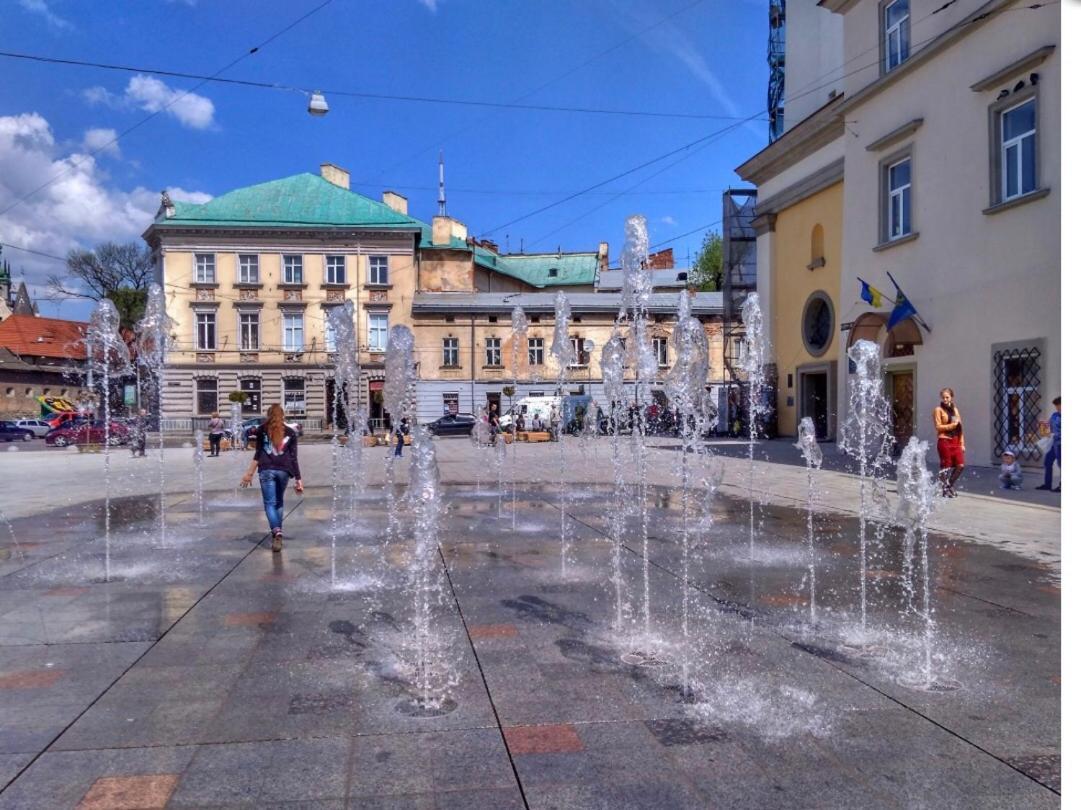 Апартаменти Центр Площа Митна Lviv Eksteriør billede